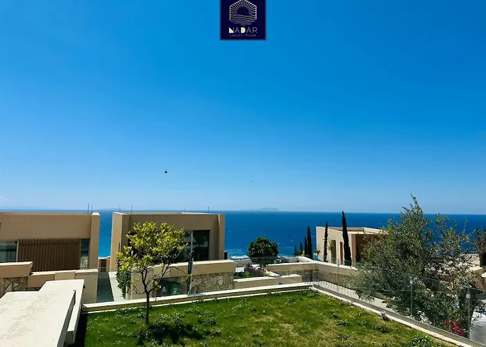 Nadar Luxury House - Green Coast